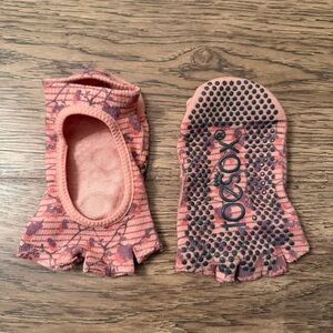 Barre Toe Sox NWOT
